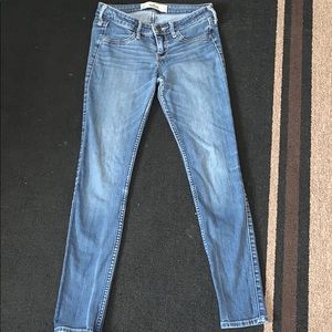 Hollister medium wash jeans